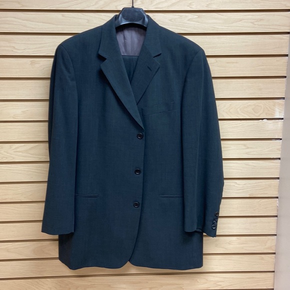 Hugo Boss elegant classy men suit Size 46 Reg